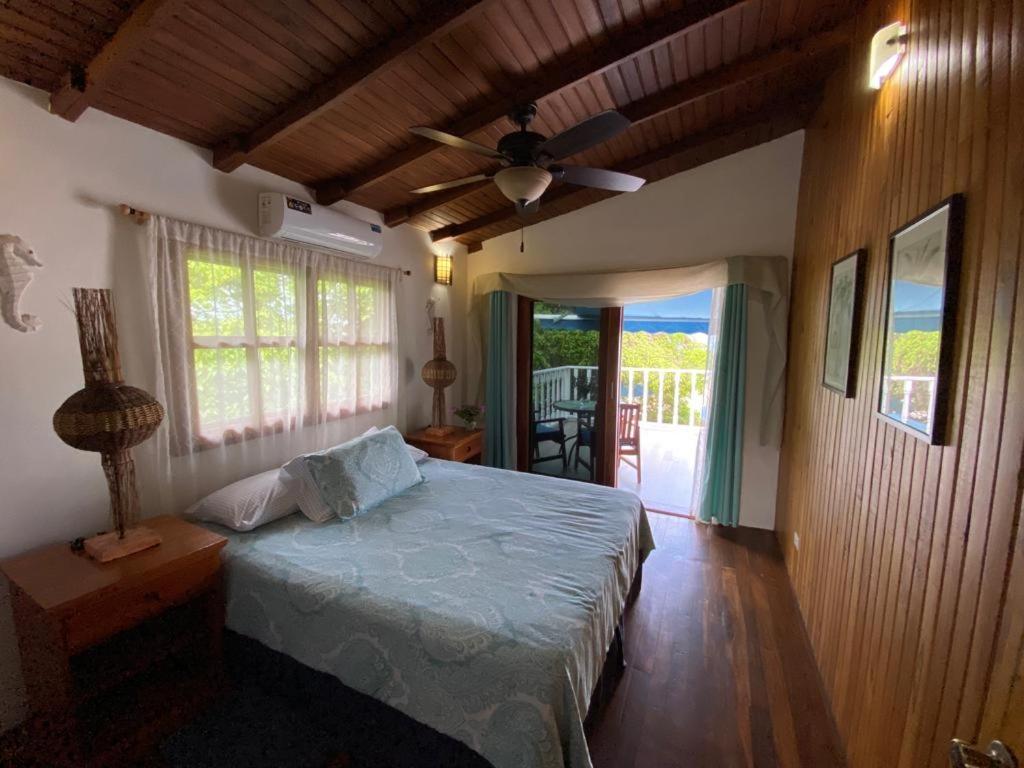 The Isabela Beach House Puerto Villamil Bagian luar foto