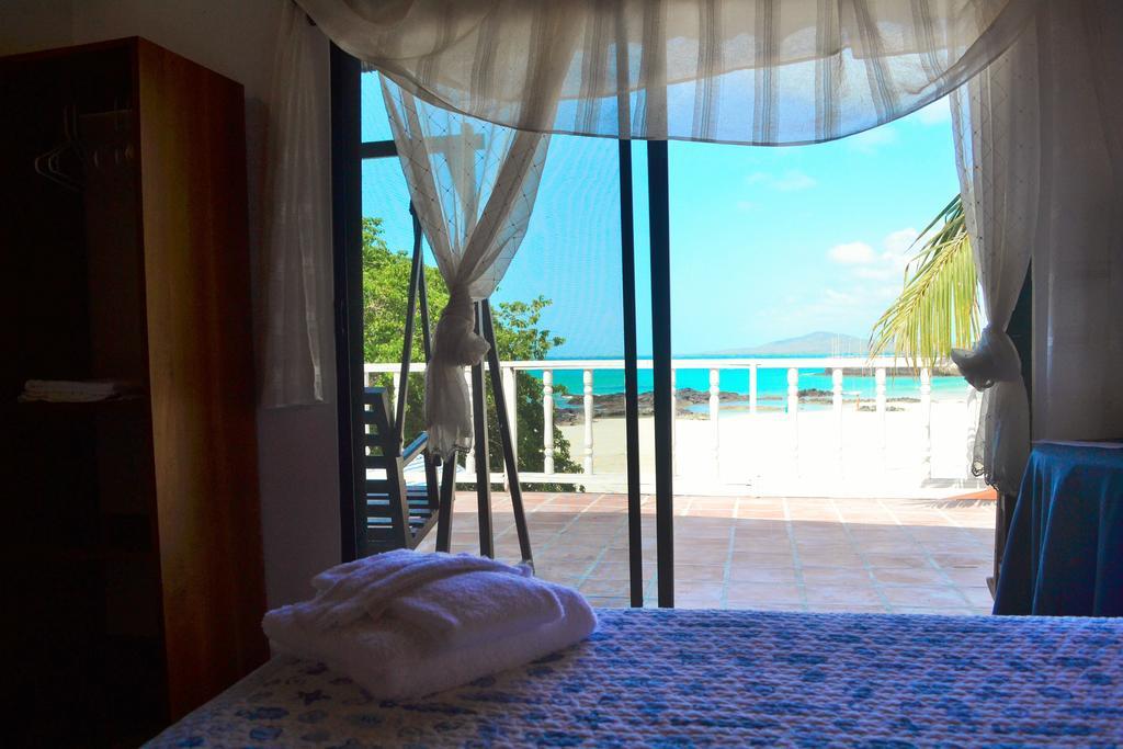 The Isabela Beach House Puerto Villamil Bagian luar foto