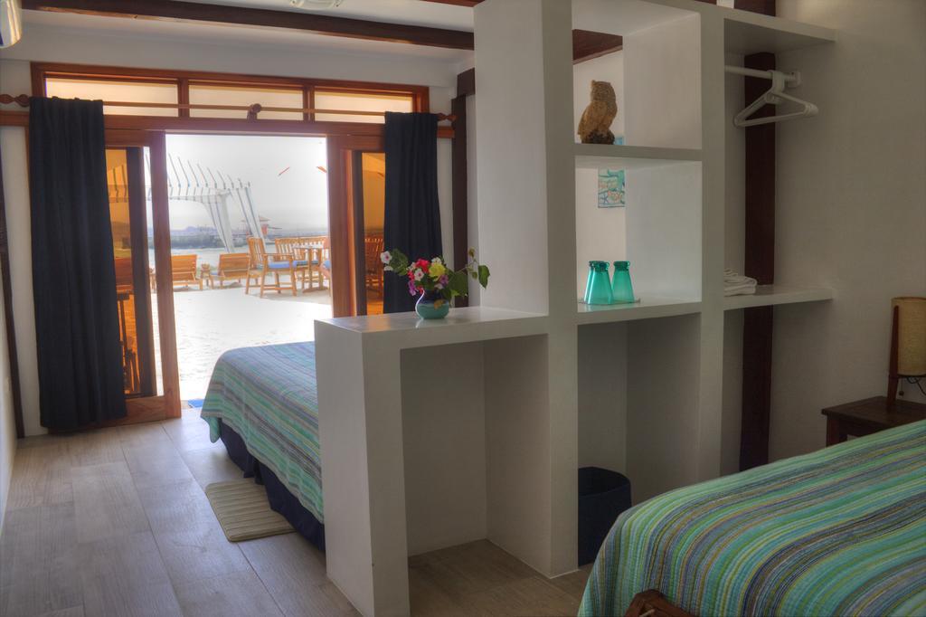 The Isabela Beach House Puerto Villamil Bagian luar foto