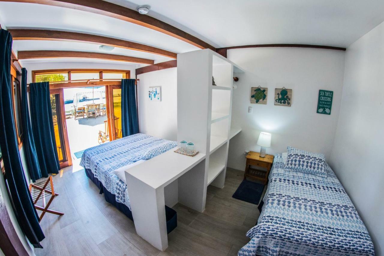 The Isabela Beach House Puerto Villamil Bagian luar foto