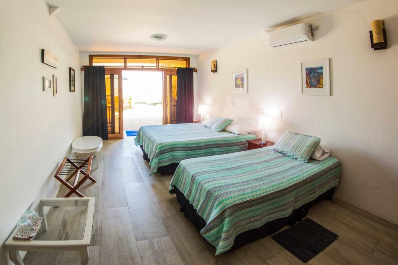 The Isabela Beach House Puerto Villamil Bagian luar foto