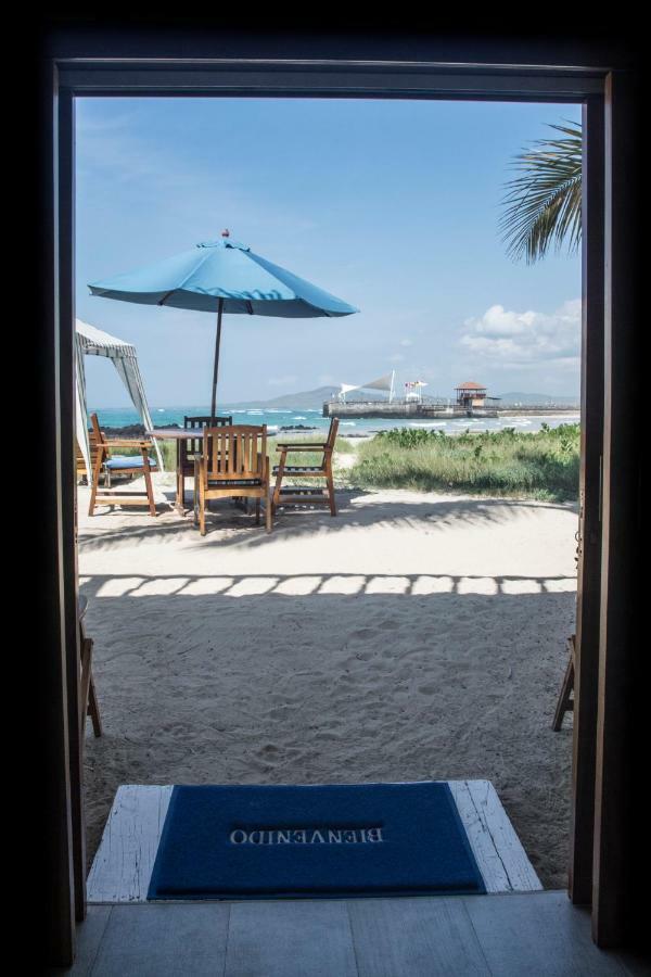 The Isabela Beach House Puerto Villamil Bagian luar foto