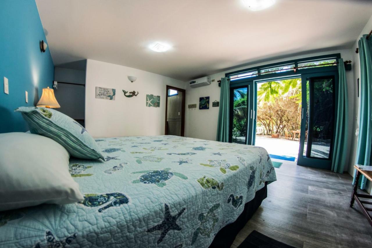 The Isabela Beach House Puerto Villamil Bagian luar foto
